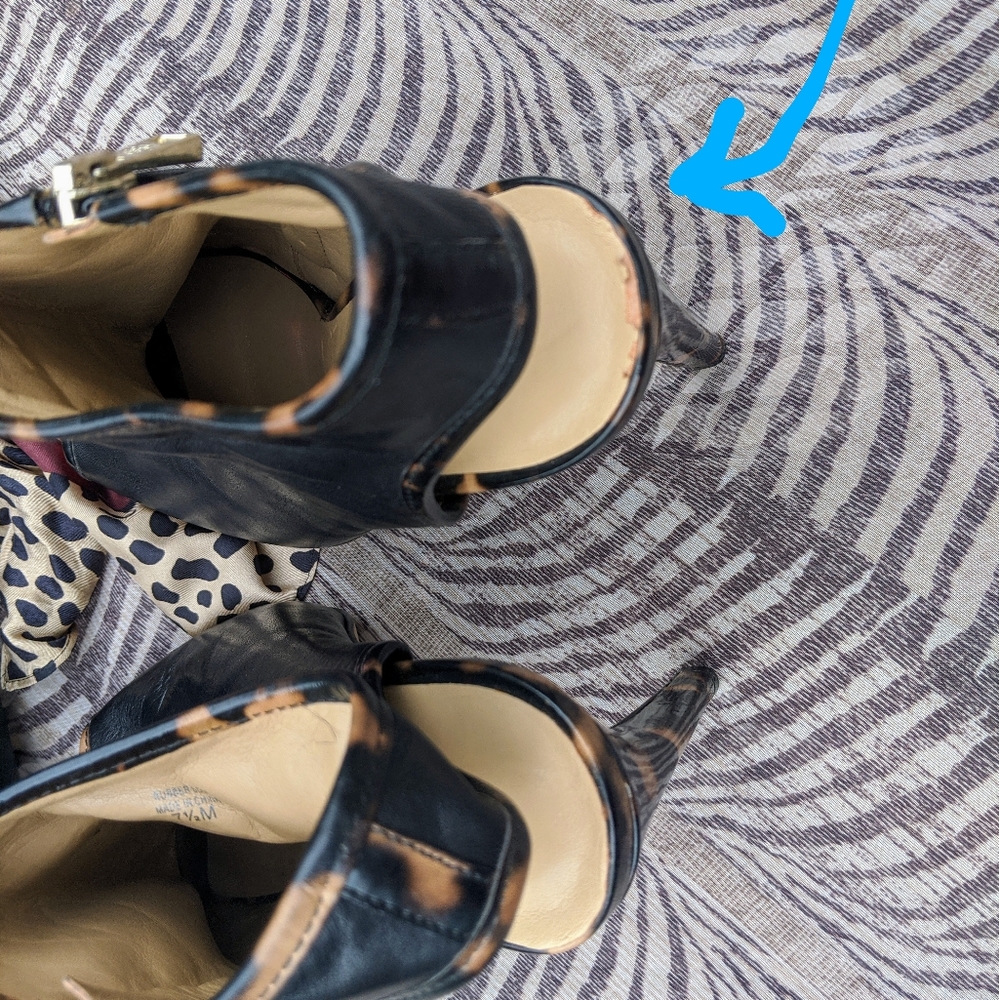 SOLD Ann Taylor peep toes, black/tortoiseshell - Picture 13 of 13